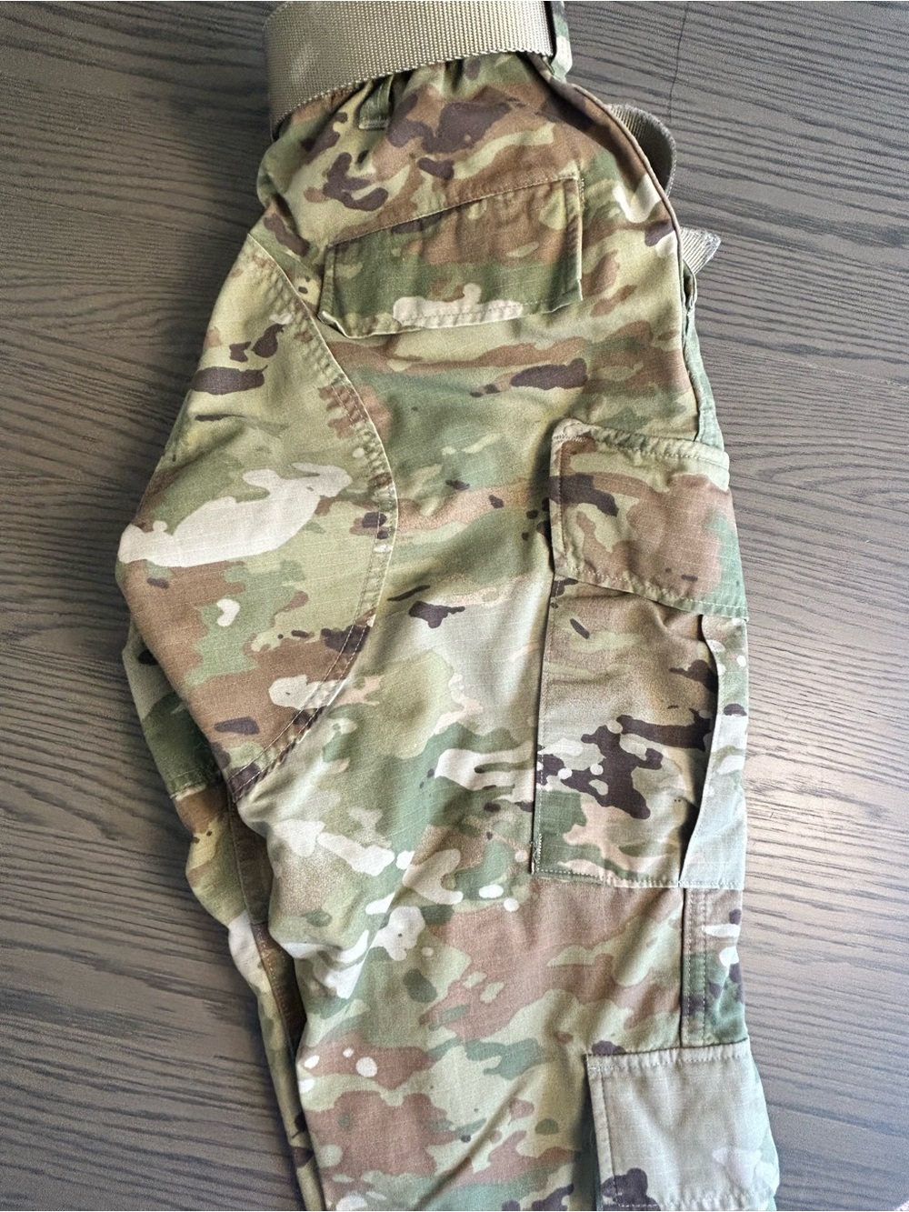 Military Combat Uniform Cargo Pants Female Ripstop Camo Trousers, Size 28 Short